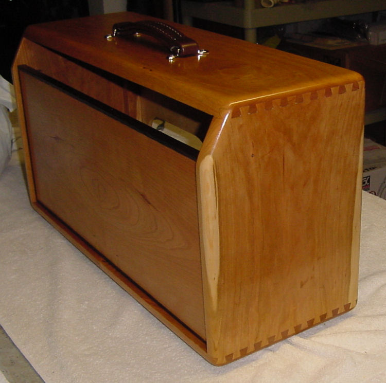 Fender®-style Hardwood Cabinet